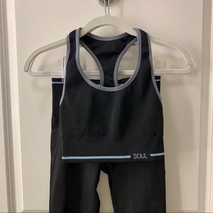 Soul by Soulcycle ribbed black/blue workout set
